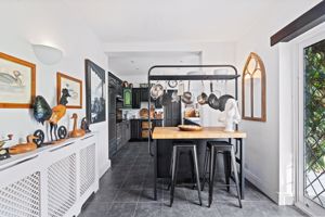 Photo 12- click for photo gallery